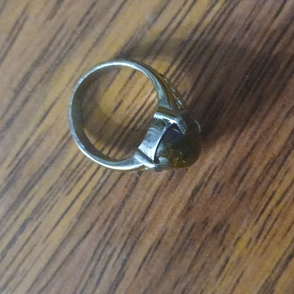Ring‎ - Picture 4 of 7